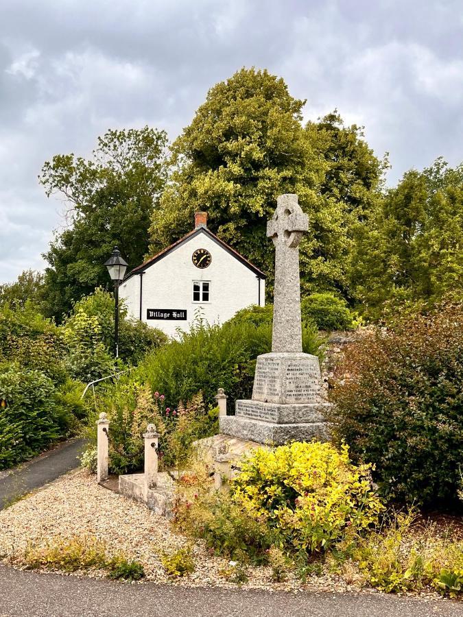 The Snuggery Cottage Taunton Eksteriør billede